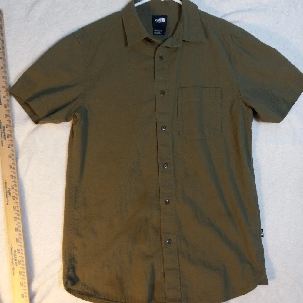 The North Face Shirt Men S Green Short Sleeve Button Collar Cotton pockets